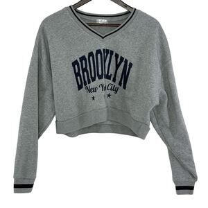 Brooklyn New York Cropped Sweatshirt Women M Gray Blue Embroidered
